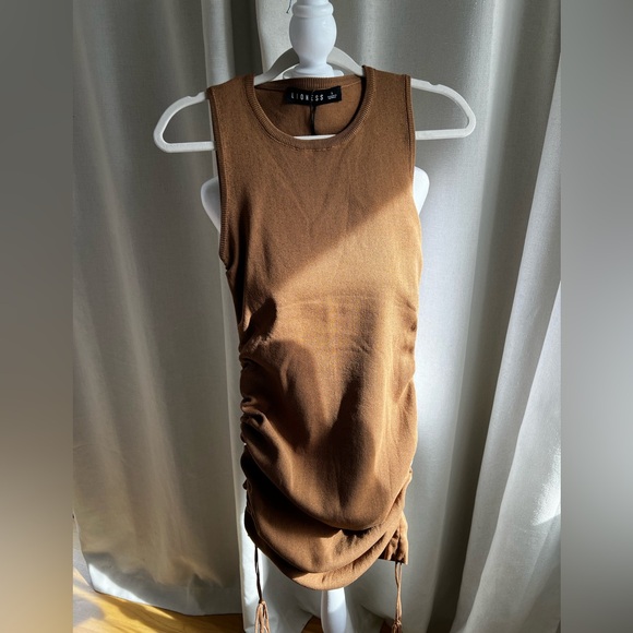 Lioness dress, in a gorgeous bronze/brown colour, size 8US - Picture 1 of 5